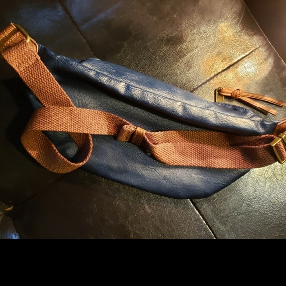 Size M - Picture 4 of 4